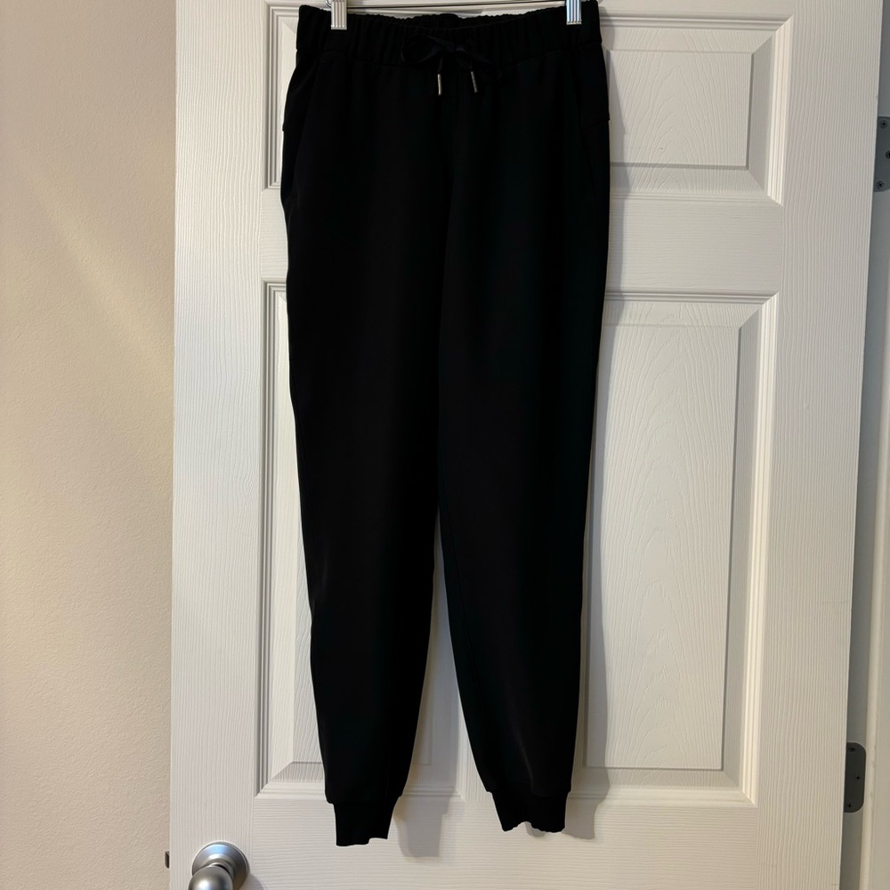 Lululemon On The Fly Jogger, Women’s Black size 4